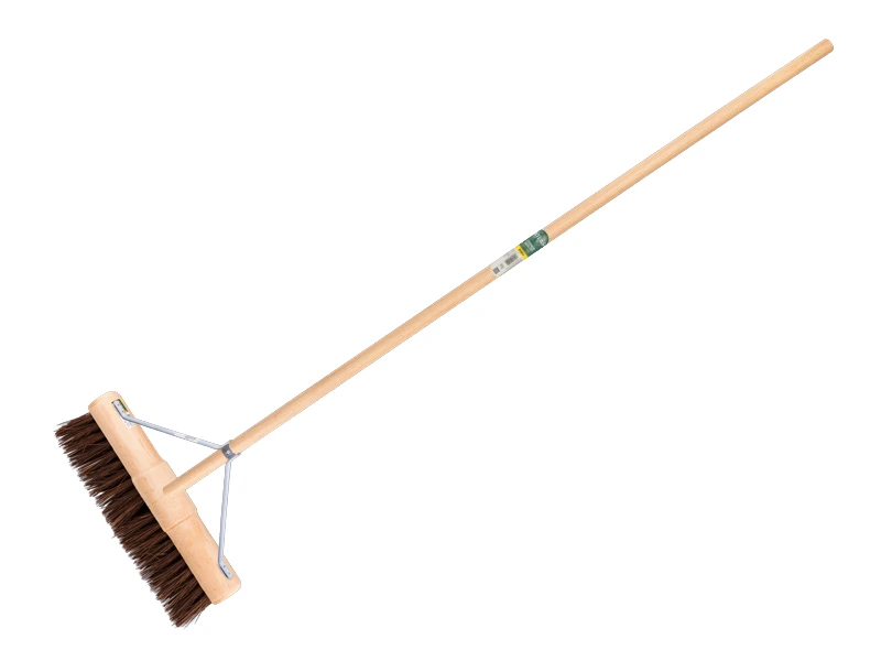 [1490388] Balai de voirie SOLIDE 45 cm bahia, capuchon rond, avec manche ATLAS 160 x 2,8 cm et support de manche de balai large